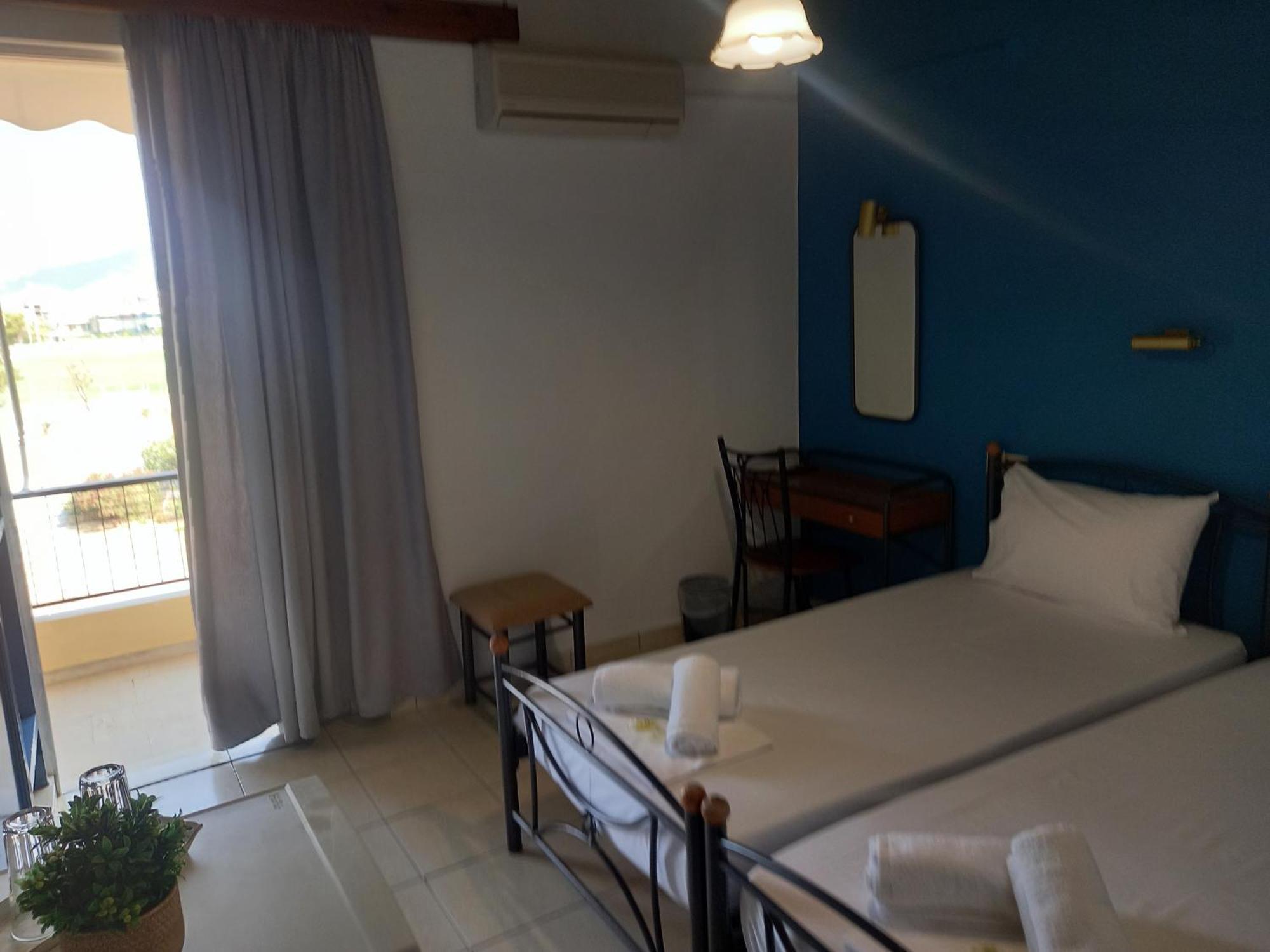 Hotel Tainaro Лутра-Эдипсу Экстерьер фото